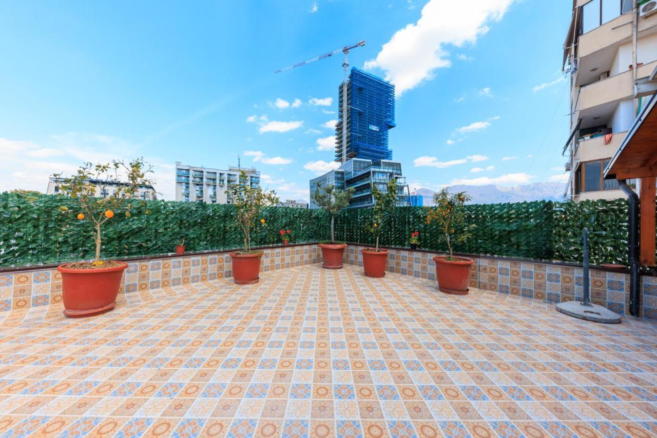 One-Bedroom Rooftop Skyline Central Hidden Gem In Tirana Exterior photo